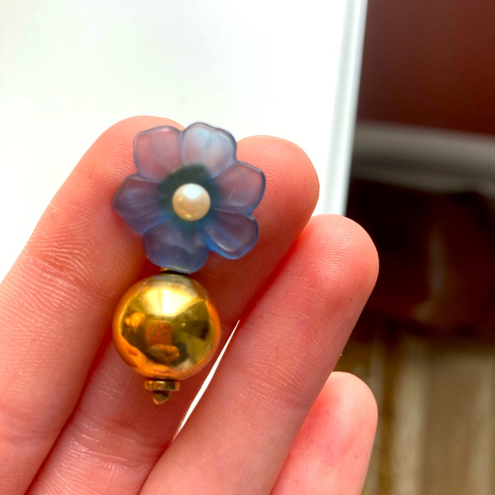 Vintage costume jewelry earrings. Blue flowers and gold dangle ball